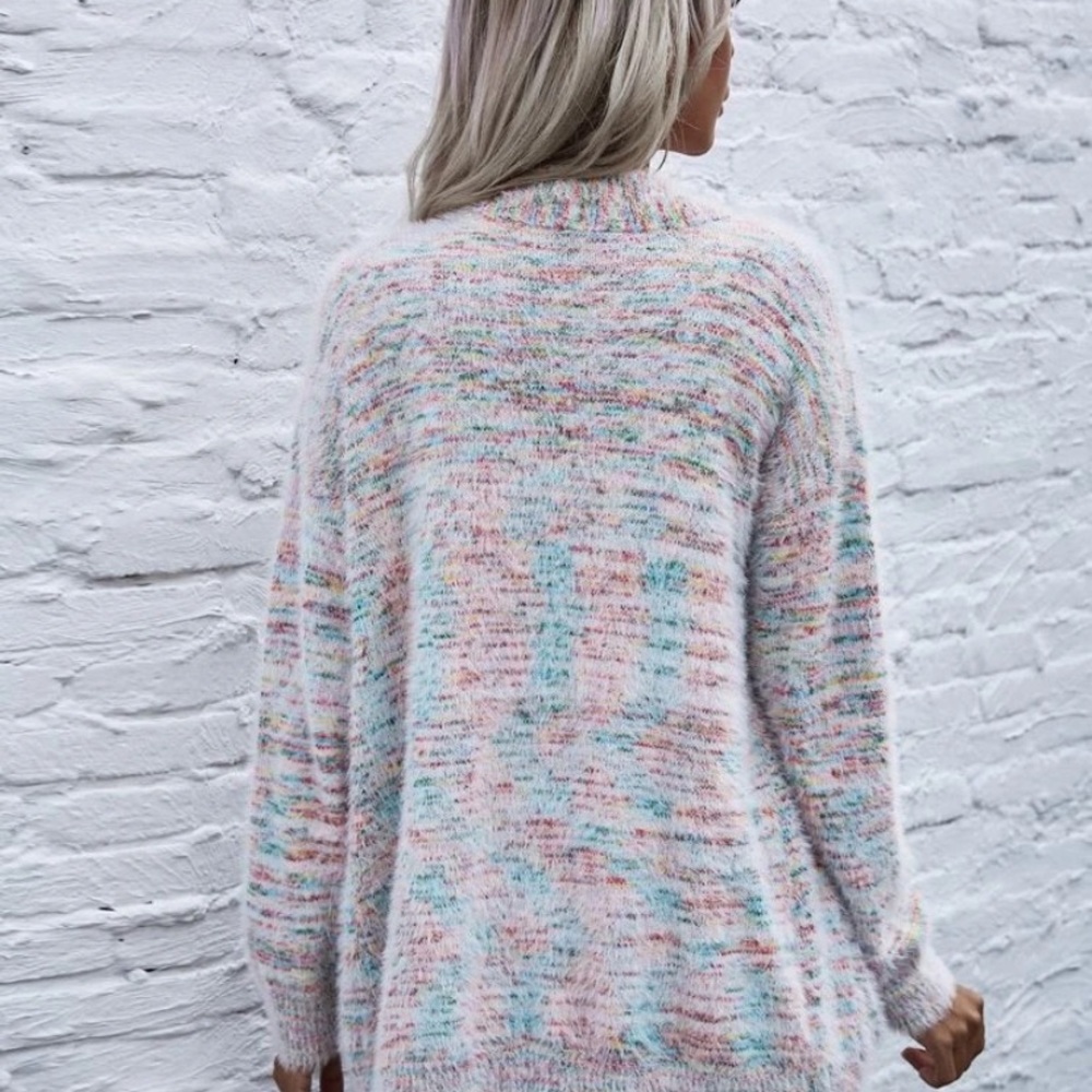 Button Front Patch Pocket Fuzzy Knit Cardigan - Picture 5 of 6